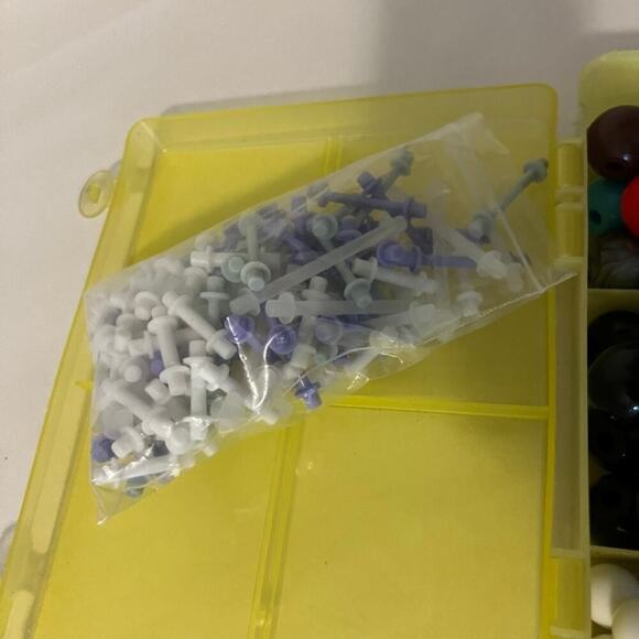 Organic Chemistry Molecular Model Set - Picture 4 of 6